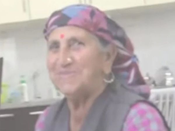 द ग्रेट खली की मां चंडी देवी का फाइल फोटो। - Dainik Bhaskar