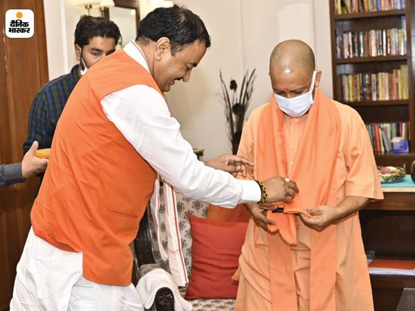 सीएम योगी और डिप्टी सीएम केशव मौर्य।