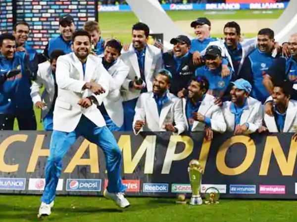 आज ही के दिन टीम इंडिया ने चैंपियंस ट्रॉफी जीती थी। विराट कोहली और रवींद्र जडेजा ने इस जीत में अहम योगदान दिया था। - Dainik Bhaskar