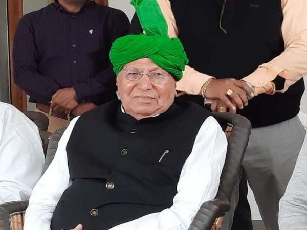 4 बार हरियाणा के मुख्यमंत्री रह चुके हैं ओम प्रकाश चौटाला। - Dainik Bhaskar