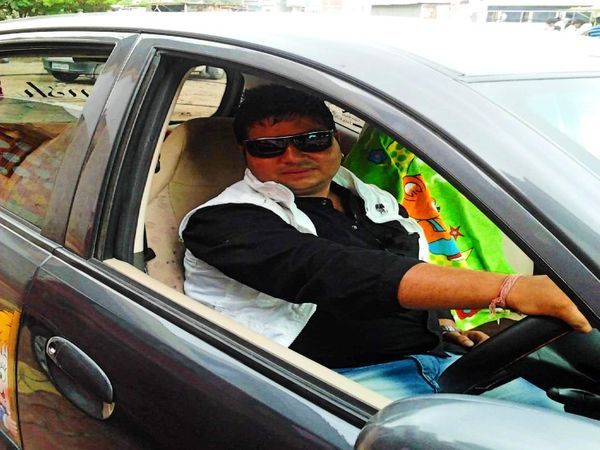 कुछ साल पहले तक उदयपुर में ड्राइवर की नौकरी करता था प्रशांत।
