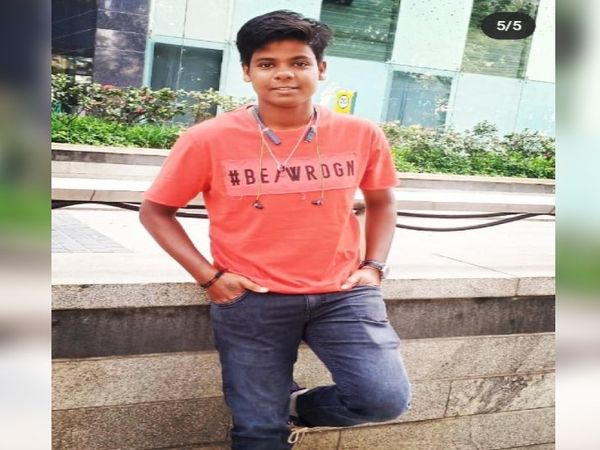 डोप टेस्ट पॉजिटिव आने के बाद चार साल का बैन लगने वाली देश की पहली महिला क्रिकेटर अंशुला का ग्वालियर LNIPE में फोटो। - Dainik Bhaskar