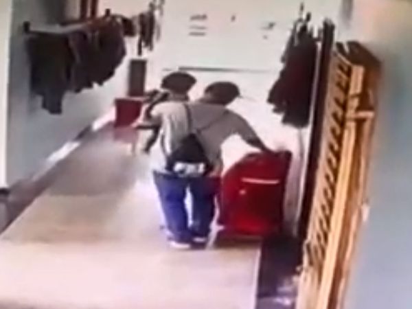 CCTV फुटेज में महिला का पति एक बड़ा सूटकेस लेकर घर से निकलता दिखा। इसी से पुलिस को उस पर शक हुआ। - Dainik Bhaskar