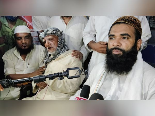 पहलवान उमेद ने बुजुर्ग की कहानी को अलग रंग देकर मीडिया के सामने भी पेश किया था।