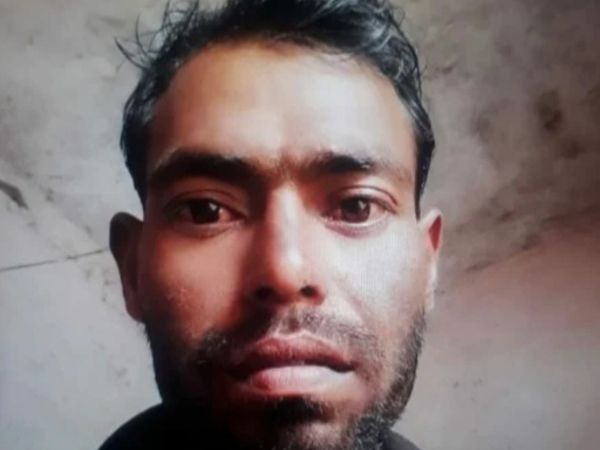 गब्बर सिंह बुधवार की रात घर के बाहर बैठा था, तभी उसा पर हमला किया गया।- फाइल फोटो - Dainik Bhaskar
