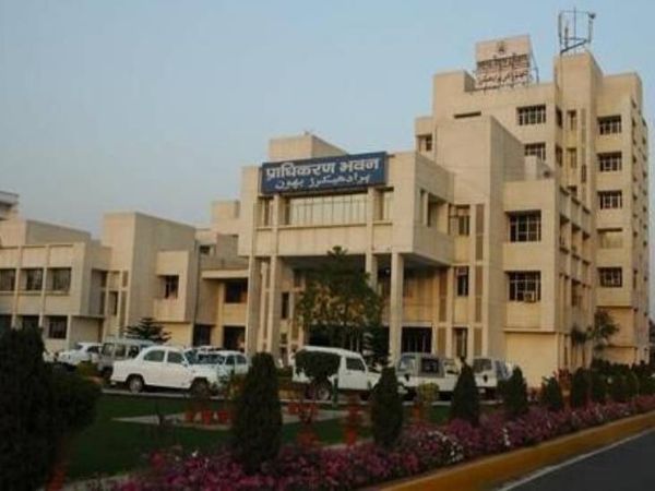 नजूल की जमीन कब्जा करने वालों पर एलडीए ने मुकदमा दर्ज कराया। - Dainik Bhaskar