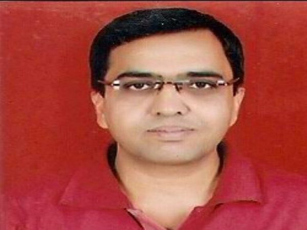 ढोंगी ज्योतिषी सुरेंद्र गुप्ता की फाइल फोटो।