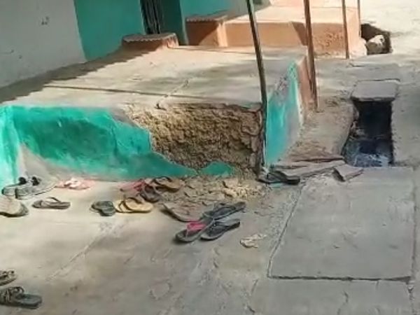 नशे में उसने घर के अंदर से ट्रैक्टर निकाल कर परिचित पर जानलेवा हमला किया