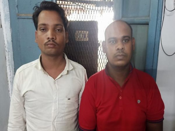 जब्त किए गए 17 हीरों की कीमत 72 हजार रुपए है। पूरी कार्रवाई सिविल लाइन पुलिस ने की है। - Dainik Bhaskar