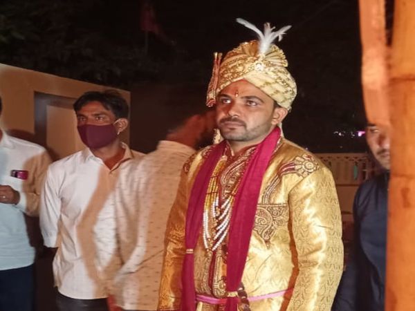 दूल्हा अजय
