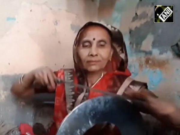 રુક્મિણીએ કહ્યું હતું કે સાસરામાં પણ તેઓ તાળાં બનાવતાં હતાં, જેથી તેઓ પણ શીખી ગયાં હતાં.