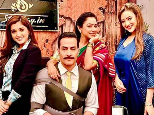 'अनुपमा' के सेट पर सुधांशु पांडे