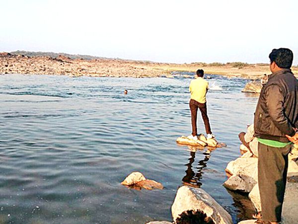 લાંછનપુર પાસેથી પસાર થતી મહીસાગર નદી(ફાઈલ તસવીર)