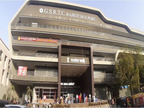 બસપોર્ટ કોરોનાપોર્ટ બને તો નવાઇ નહીં