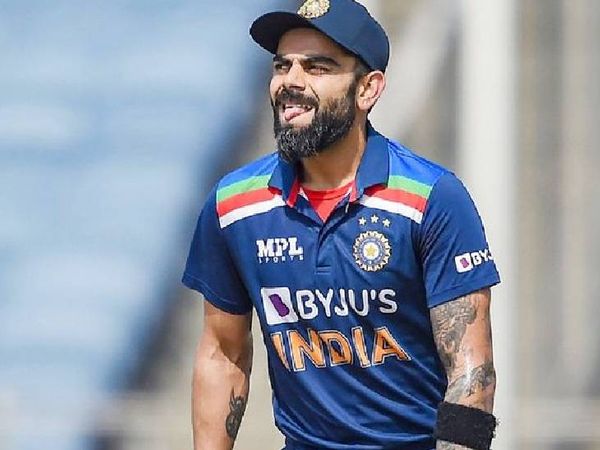 निर्णायक मैच में, कोहली ने 10 गेंदों पर 7 रन बनाए और फिर मोईन अली द्वारा क्लीन बोल्ड किया गया।