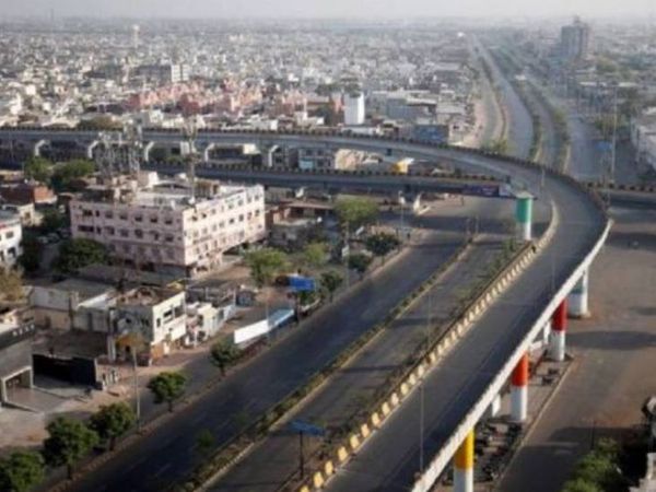 જમીનના ભાવ અનેક ગણા વધી જતા હોવાથી એ બિનખેતી કરાવવાનો ટ્રેંડ ઊભો થયો છે. (પ્રતીકાત્મક તસવીર).