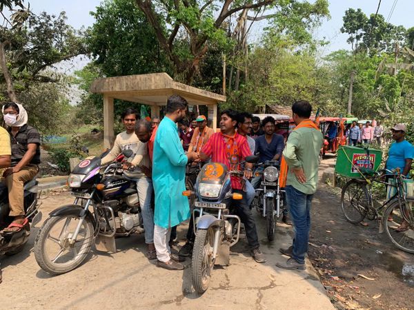 ચૂંટણીપ્રચારમાં હિંસા અને પોલીસદમનનો આટલો અતિરેક ગુજરાતના કાર્યકરોએ અન્ય એકેય પ્રાંતમાં નથી જોયો.