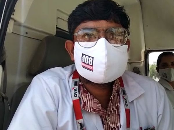 108ના પાયલોટ ગોપાલભાઇ.