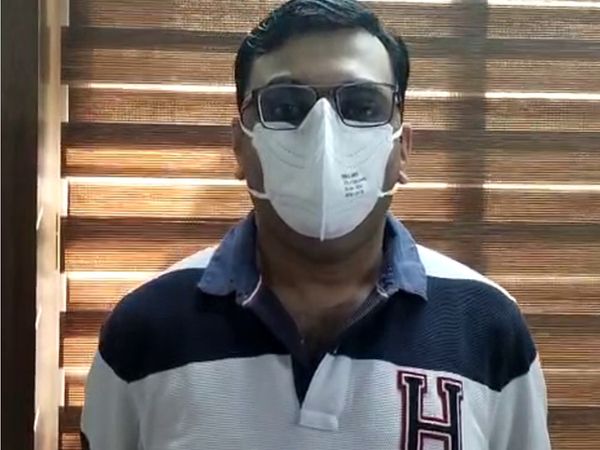 ડો.હિતેષ કાલરીયા.