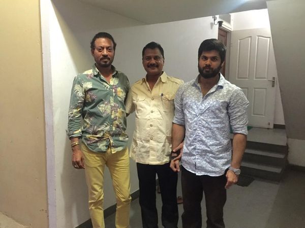 दोस्त डीआईजी इंटेलिजेंस हैदर अली जैदी और उनके बेटे अली के साथ इरफान खान जयपुर में