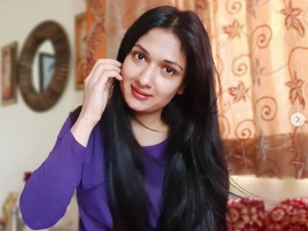ईशा ने सौंदर्य प्रतियोगिताओं में विभिन्न खिताब जीते हैं