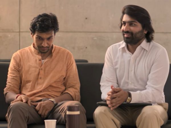 गुजराती फिल्म 'वेंटिलेटर' के एक दृश्य में प्रतीक और मल्हार