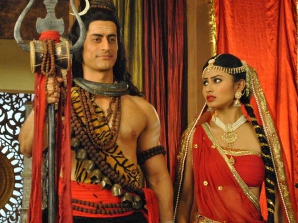 उन्होंने मोहित रैना और मौनी रॉय के साथ 'देवो के देव महादेव' में काम किया था।