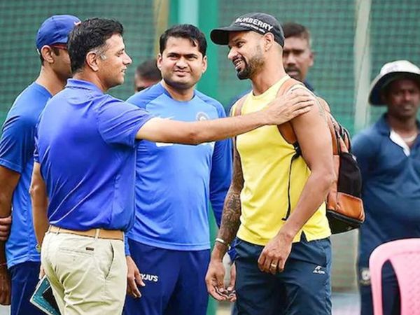 एनसीए में शिखर धवन के साथ राहुल द्रविड़।
