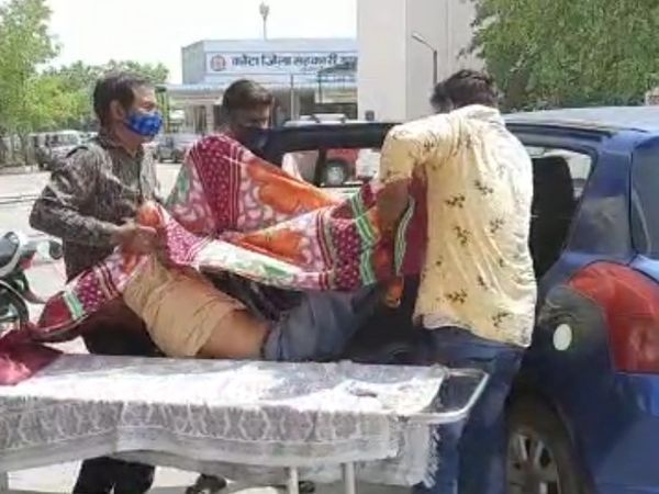 અન્ય એક શહેર પણ શબના કાર્ટિગમાં રહે છે.