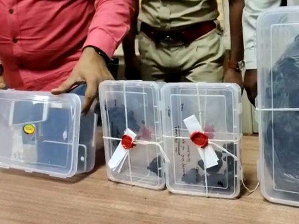 નશાનો કારોબાર કરનારા એજ્યુકેટેડ હોવાનું સામે આવ્યું છે.