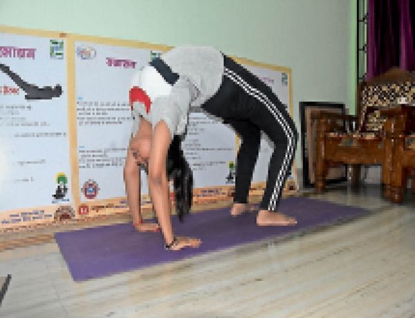 चक्रासन