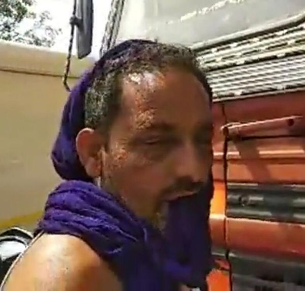 आरोपी ट्रक ड्राइवर, जिसे मौके से हिरासत में लिया गया।