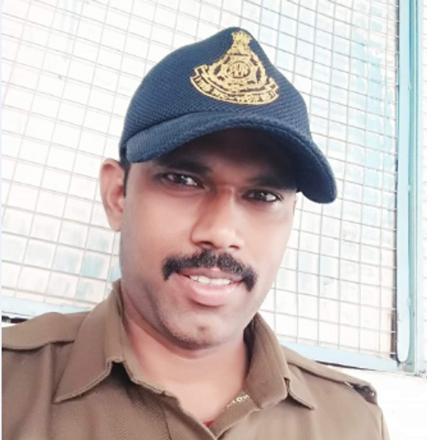 आरक्षक शैलेन्द्र दोहरे