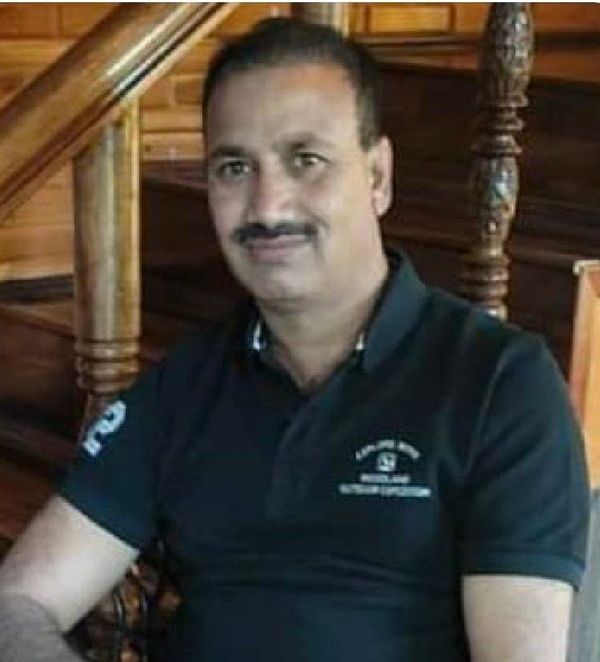 हमले के वक्त इंस्पेक्टर परवेज अहमद डार नमाज अदा कर घर लौट रहे थे।