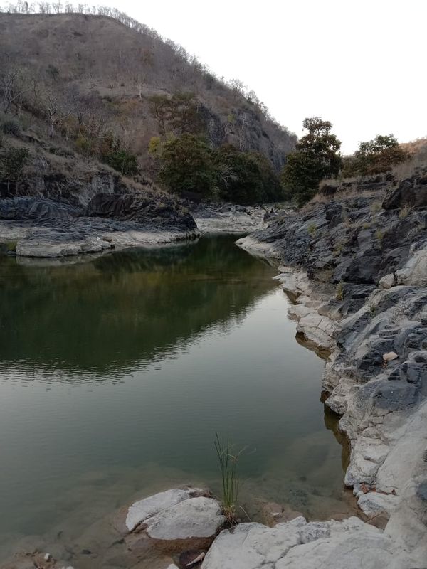 चौकी प्रभारी ने कहा- इतनी नीचे कुंड पहली बार देखा है