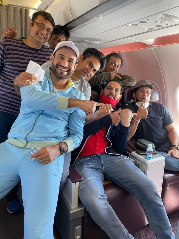 इंडिया लीजेंड्स में सचिन के अलावा युवराज सिंह और मोहम्मद कैफ जैसे बड़े खिलाड़ी भी खेले थे।