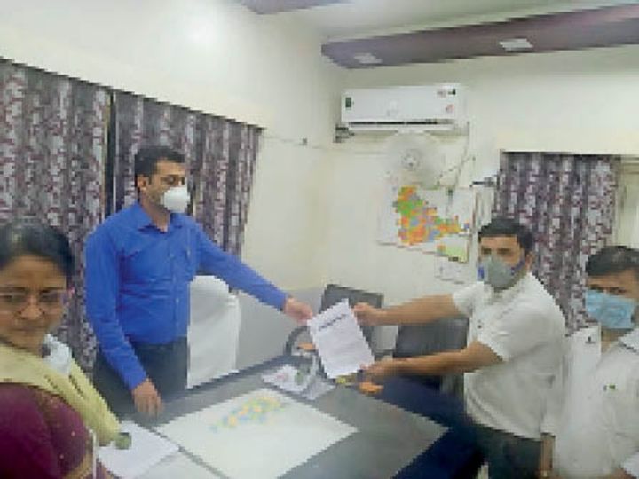 थर्ड ग्रेड शिक्षकों के तबादलों से प्रतिबंध हटाए जाने की मांग