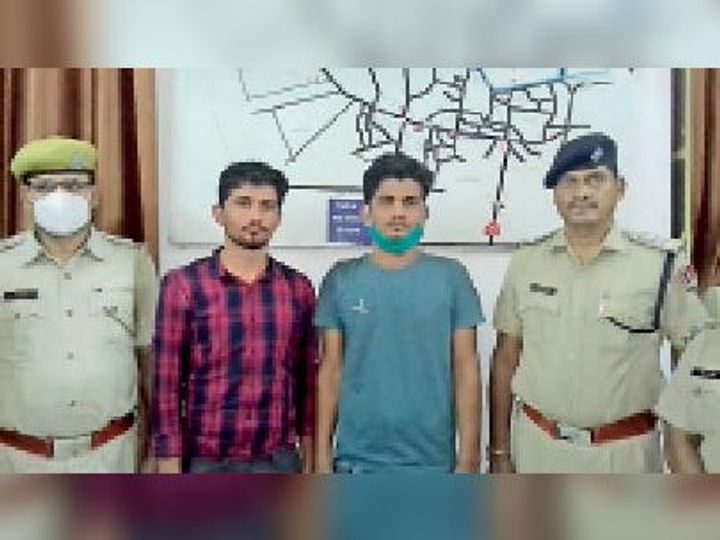 दूसरे के लिए परीक्षा दे रहा फर्जी परीक्षार्थी समेत दो जने गिरफ्तार