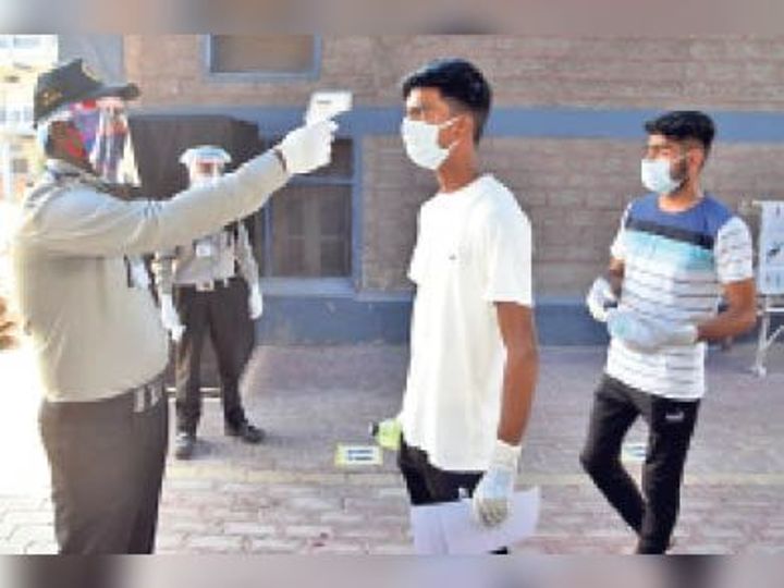 कोविड पॉजिटिव रहे स्टूडेंट्स के लिए जेईई मेन आज