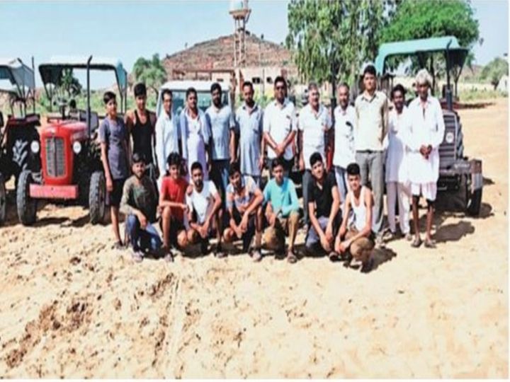 छुट्टी आए फौजी ने ग्रामीणों के सहयोग से 20 दिन में तैयार करवा दिया खेल मैदान