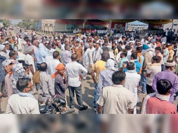 पीआर धान की खरीद नहीं होने पर इंद्री, घरौंडा, करनाल, गढ़ीबीरबल, निगदू मंडियों में किसानों का धरना प्रदर्शन पीआर धान की खरीद नहीं होने पर इंद्री, घरौंडा, करनाल, गढ़ीबीरबल, निगदू मंडियों में किसानों का धरना प्रदर्शन