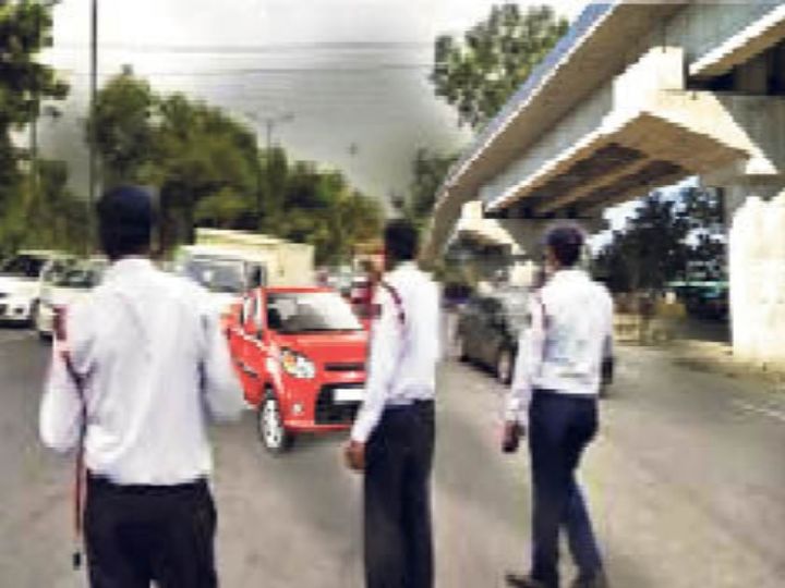 ओवरस्पीड कार रोकने पर कांस्टेबल को रौंदने की कोशिश