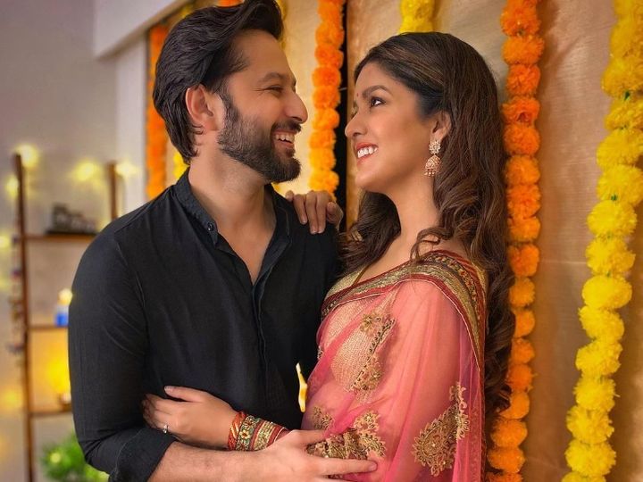 करवा चौथ की तस्वीरों में दृश्यम एक्ट्रेस इशिता दत्ता का दिखा बेबी बम्प