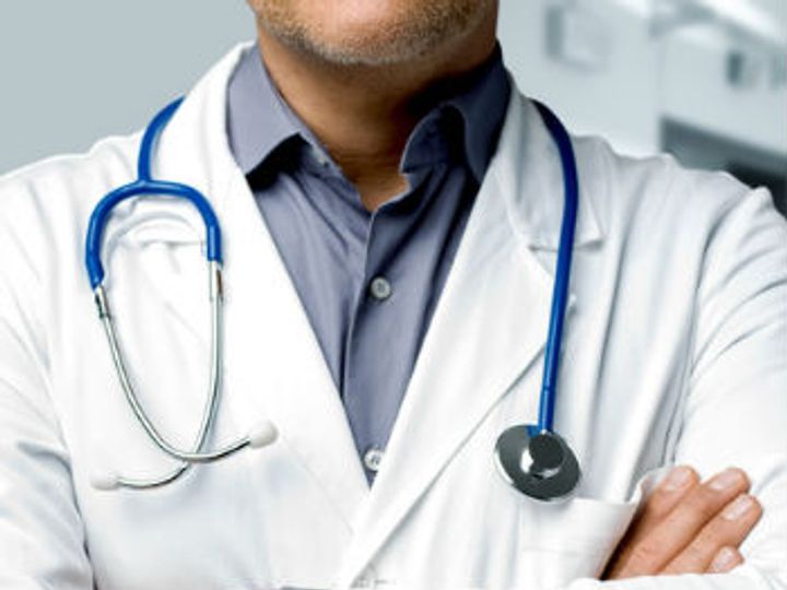 चिकित्सा विभाग का आदेश:सरकारी डाॅक्टर निजी अस्पतालाें में ना जांच कर सकेंगे, ना ऑपरेशन