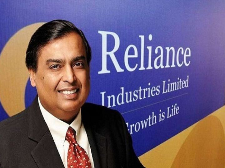 रिलायंस इंडस्ट्रीज ने इस सौदे के इसी कैलेंडर ईयर में पूरा होने की उम्मीद जताई है। - Dainik Bhaskar
