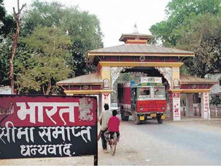 गोरखपुर के ADG दावा शेरपा ने कहा- हम गोपनीय रूप और अन्य माध्यम से ये पता करने में जुटे हैं कि ये किसी आपराधिक और देश विरोधी गतिविधियों में लिप्त तो नहीं हैं? - Dainik Bhaskar