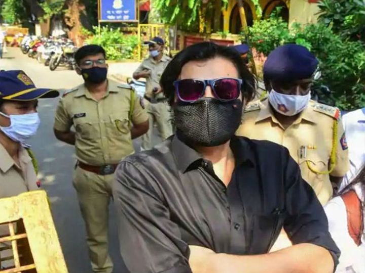 पुलिस ने मामले की चार्जशीट में चैनल चलाने वाली कंपनी के मालिक, मैनेजर्स और रिपब्लिक टीवी से जुड़े कई लोगों को संदिग्ध माना है। -फाइल फोटो - Dainik Bhaskar