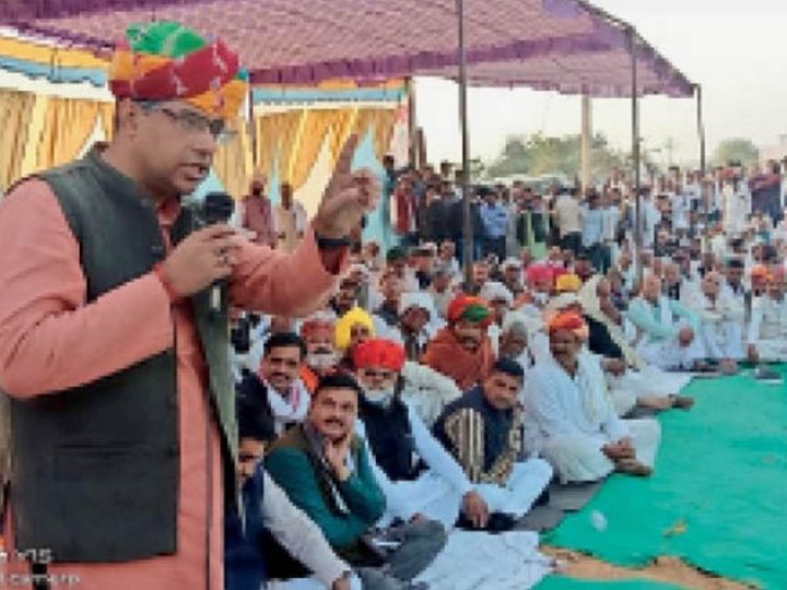 प्रशासन का विरोध:17 जनवरी तक मांगे नहीं मानने पर नेशनल हाइवे पर जाम लगाने का किया ऐलान