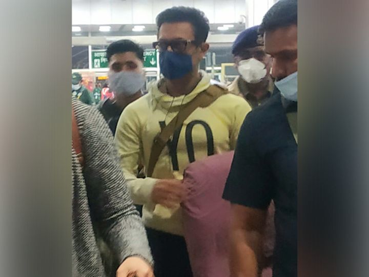 निजी कार्यक्रम में शामिल होने जयपुर पहुंचे एक्टर, अचानक एयरपोर्ट पर उन्हें देख चौंके लोग