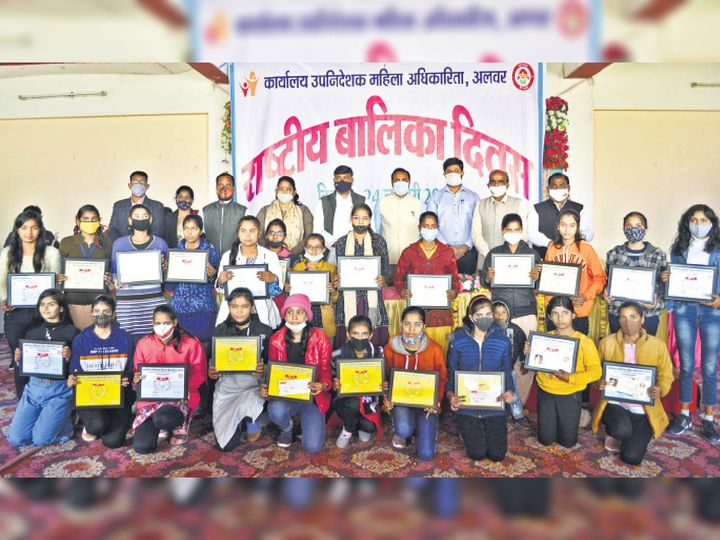 राष्ट्रीय बालिका दिवस: बेटियों ने कराटे में दम-खम दिखा दिया संदेश-जब संकट आए ताे हिम्मत से काम लें